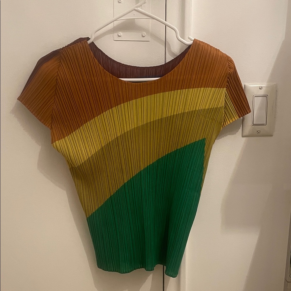 Pleats Please Women's Top - Picture 2 of 8